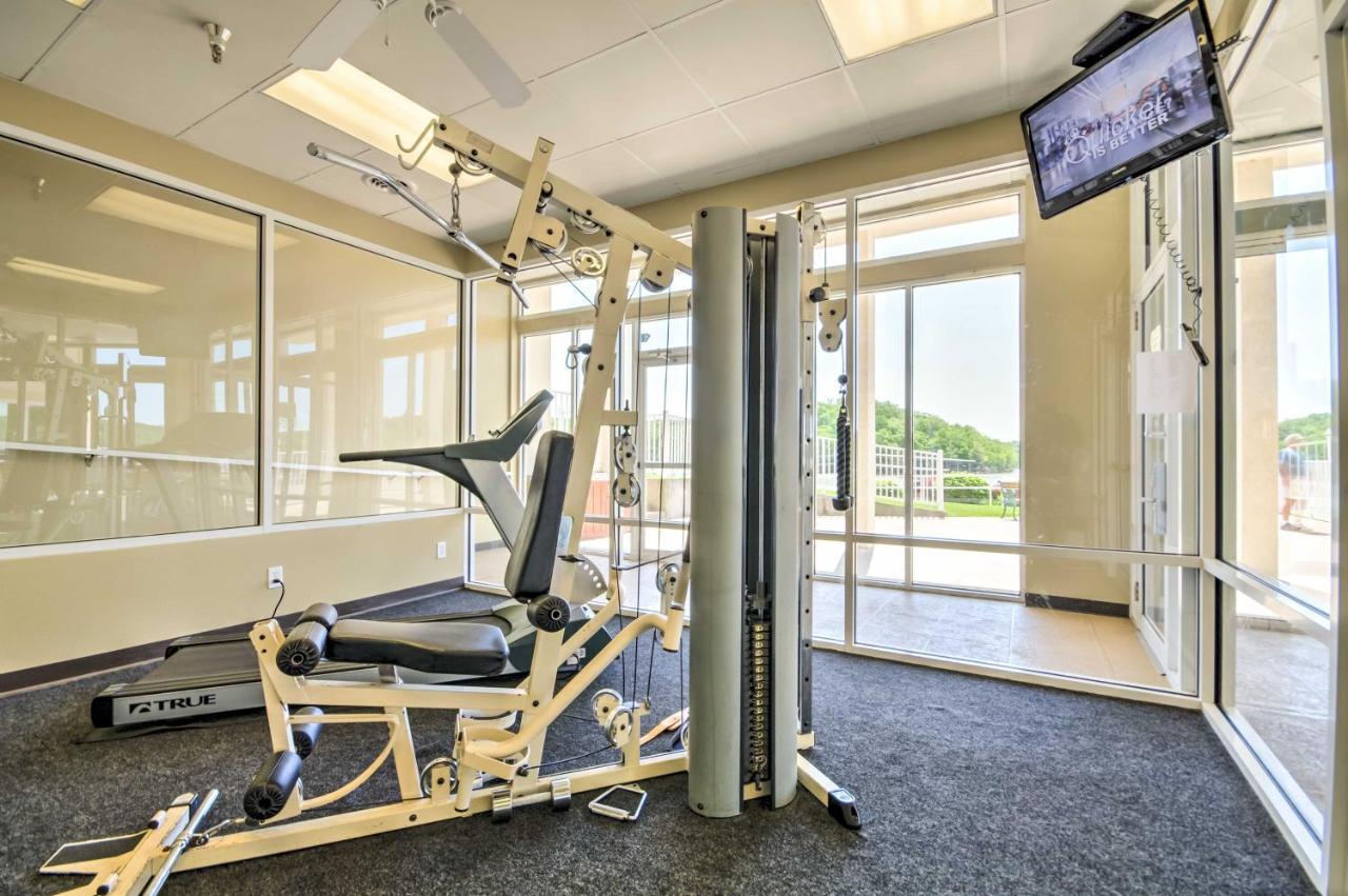 Lakefront Osage Beach Condo Balcony And Pool Access エクステリア 写真