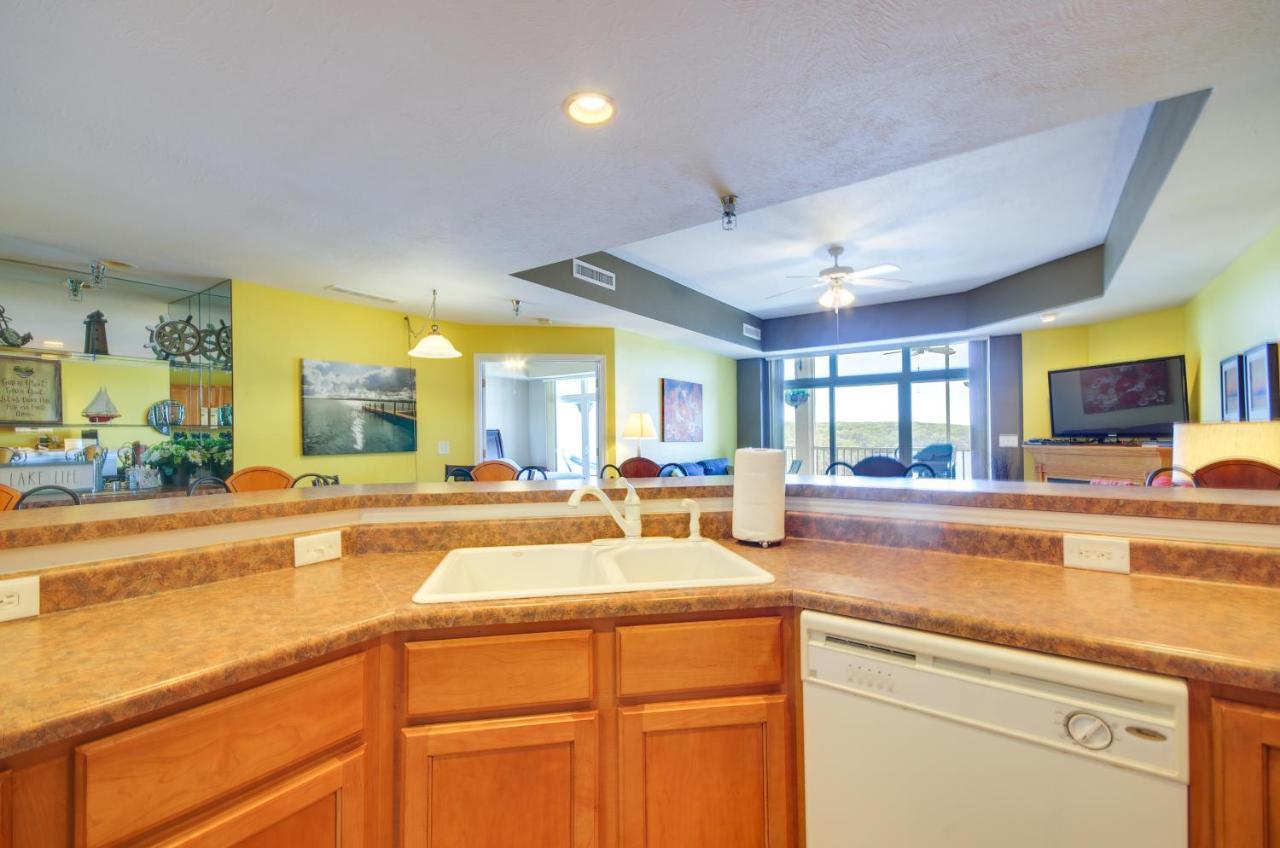 Lakefront Osage Beach Condo Balcony And Pool Access エクステリア 写真