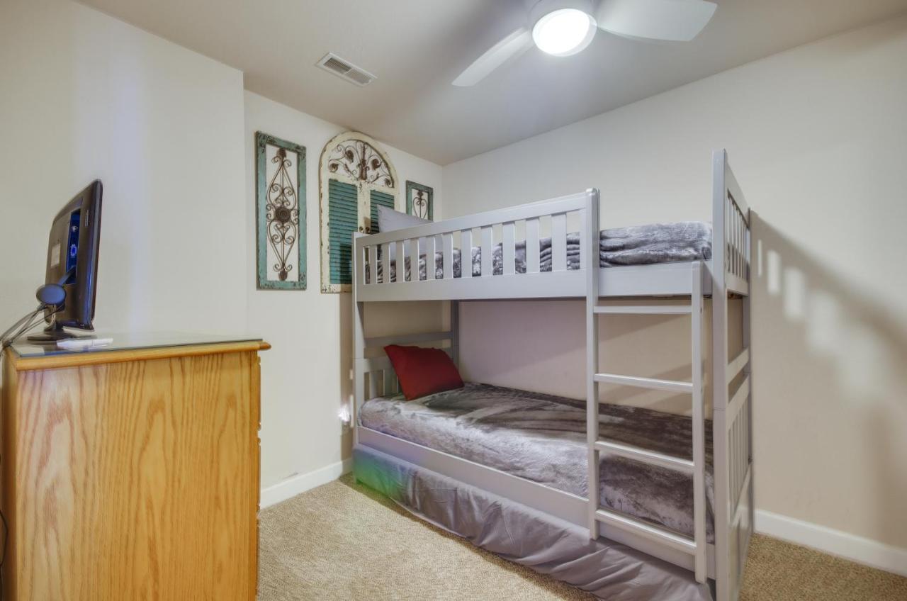 Lakefront Osage Beach Condo Balcony And Pool Access エクステリア 写真